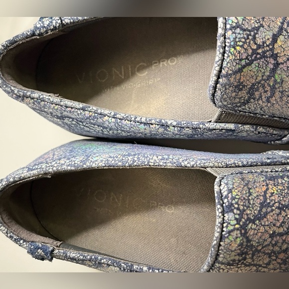 Vionic Women’s Avery Pro Slip-On Sneaker - Picture 10 of 16